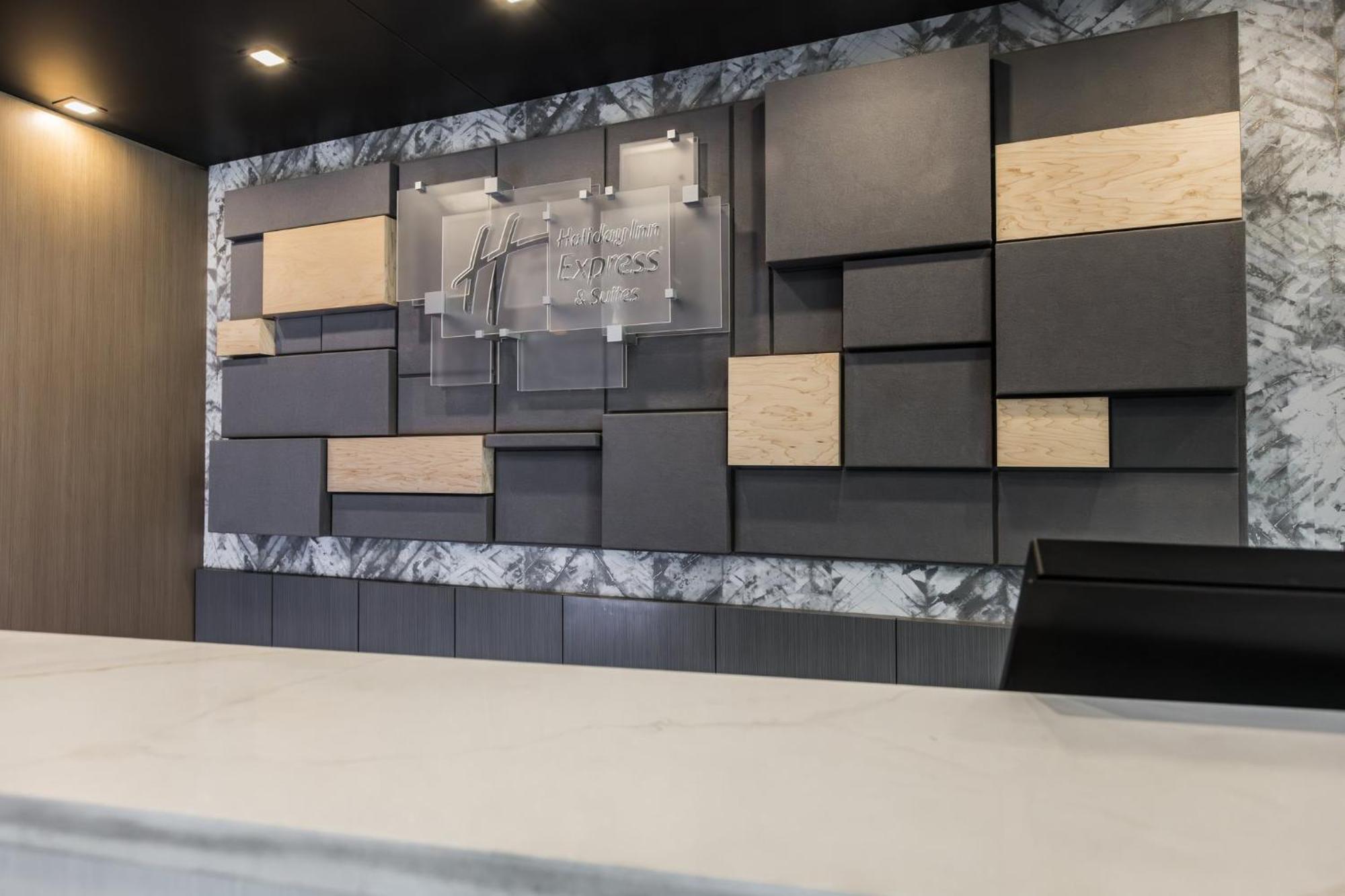 Holiday Inn Express & Suites - Toronto Airport South By Ihg Ngoại thất bức ảnh